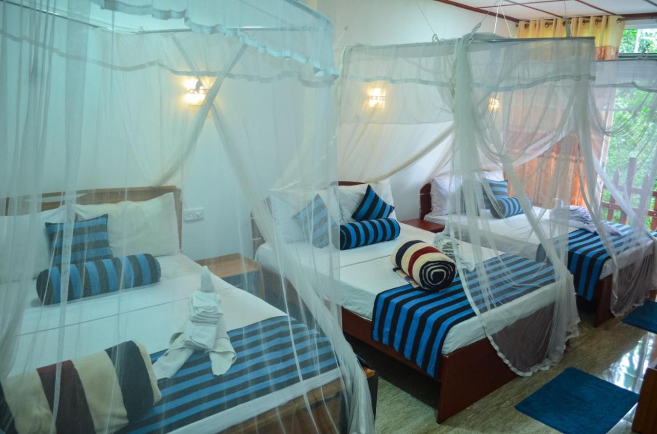 Triple Room with Mountain View