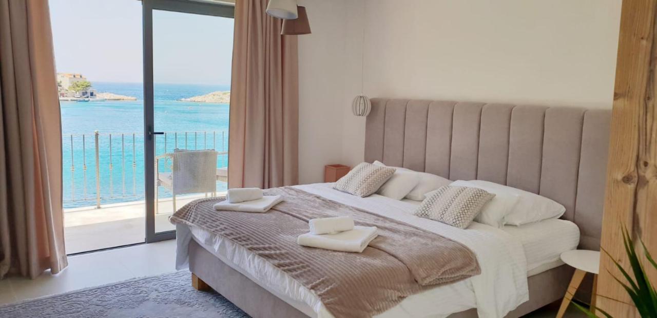 Deluxe Double Room with Bath