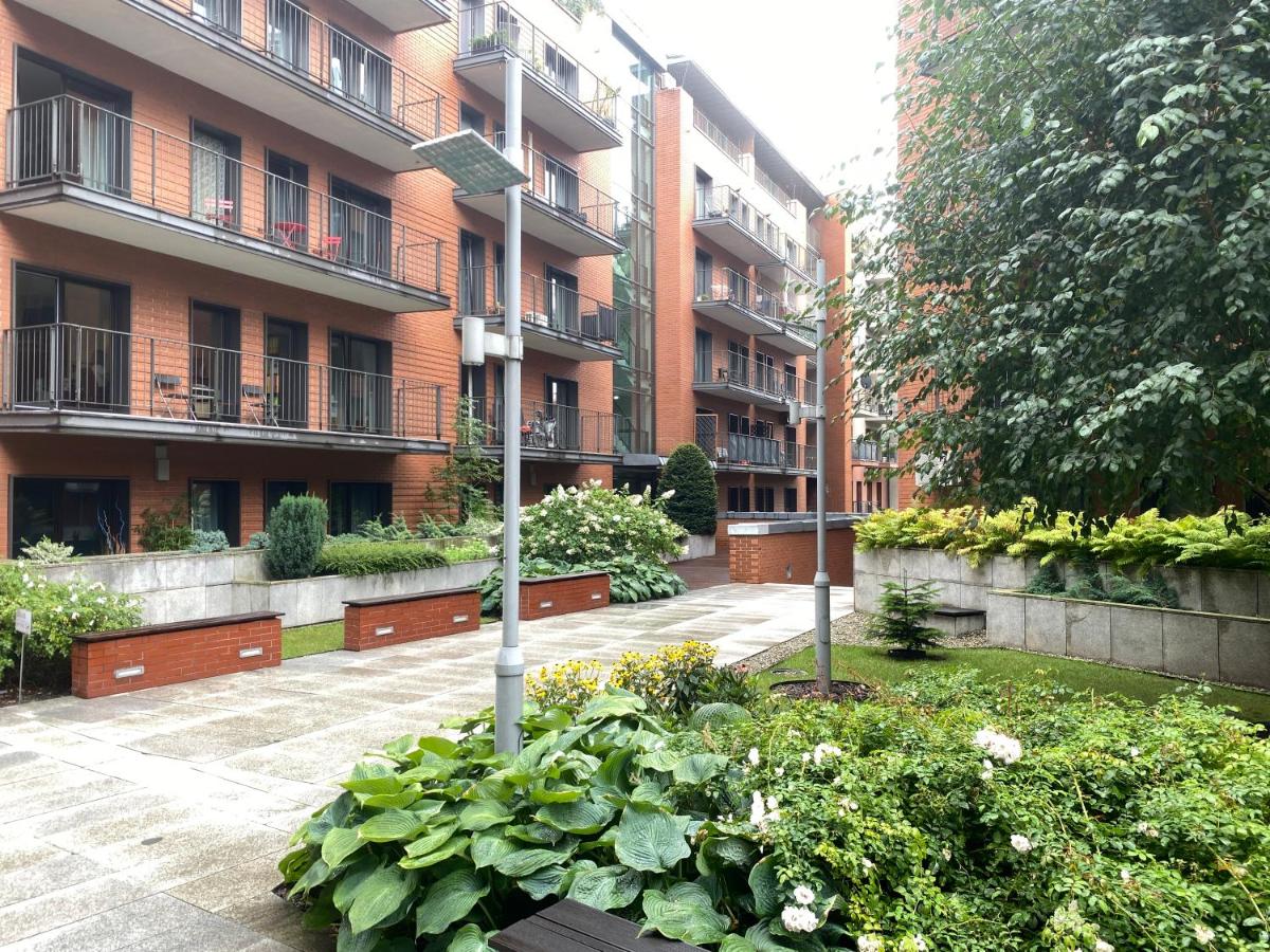 Angel MINT Apartment - FREE PARKING - Balcony - Bed and Breakfast Krakau