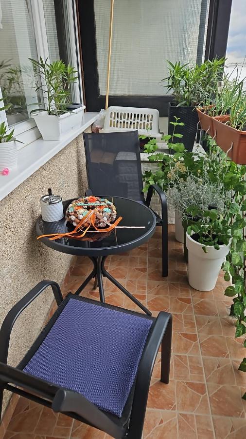 Derkovits Appartman - B&B