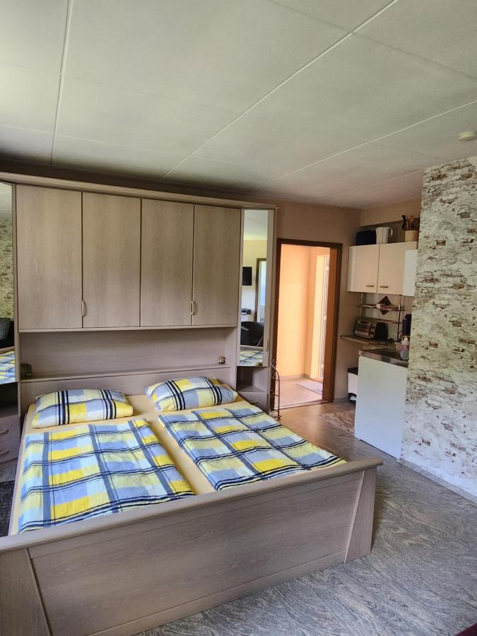 Großes Doppelzimmer