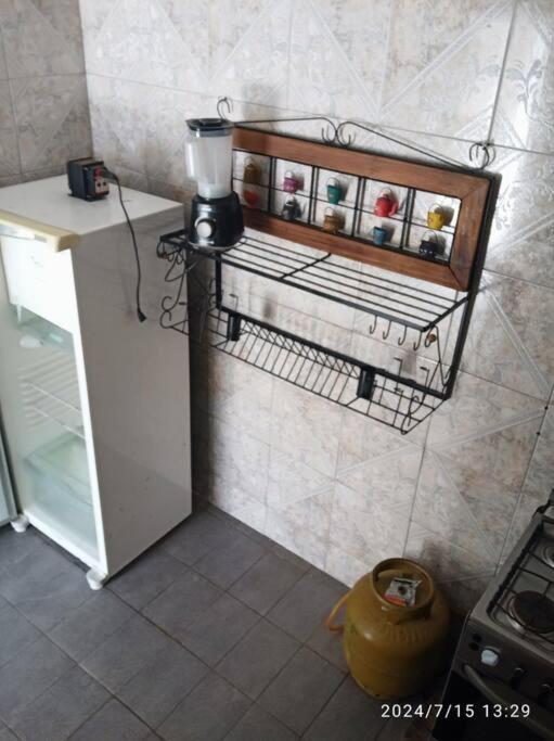 Casa completa 100m da praia! - B&B São Sebastião