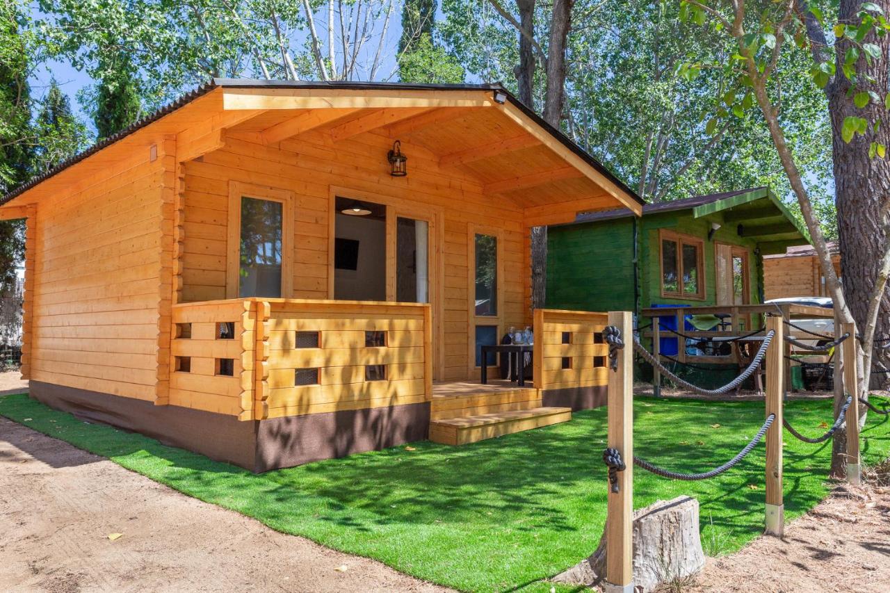 One-Bedroom Bungalow