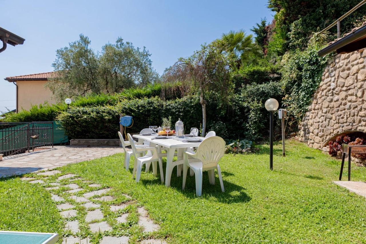 H11 OASI SERENA Parcheggio-Giardino - Ferienwohnung Taggia