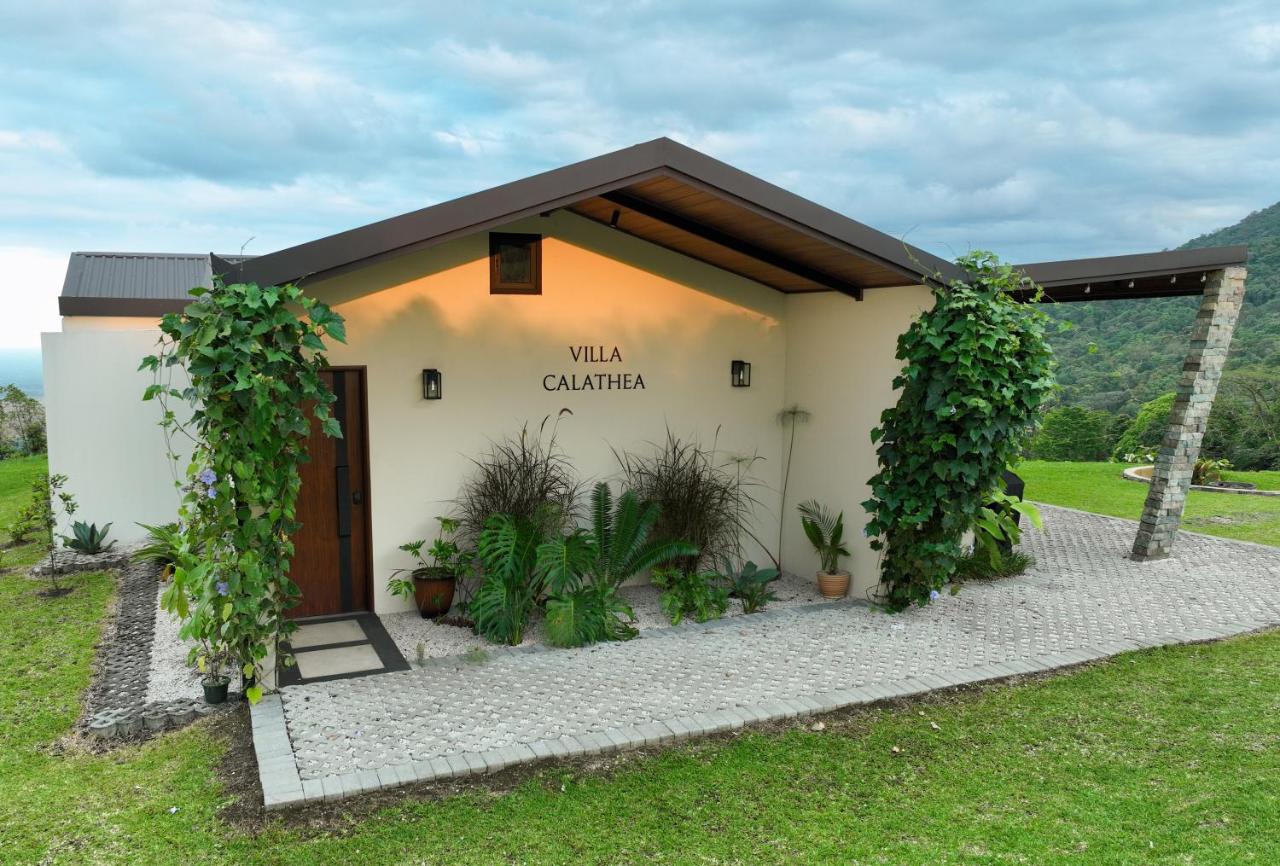 Villas Jawara ! Un Volcán en su Jardín ! - B&B La Fortuna