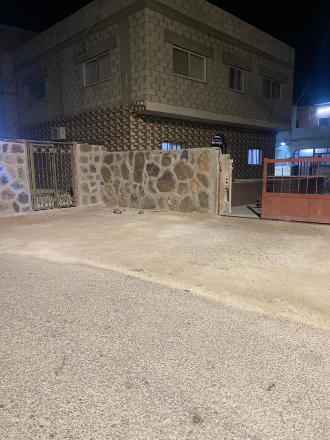 ام الجمال الجوهره السوداء - B&B