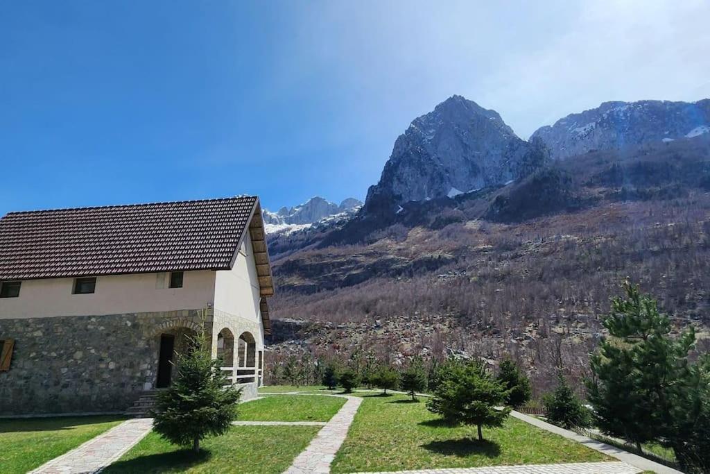Oda e Arbërit - Ferienwohnung