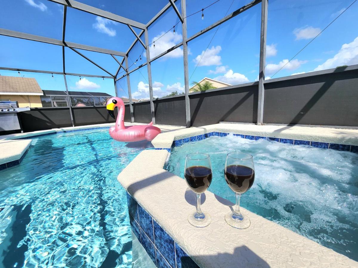 Orlando villa private pool/hot tub close to Disney - B&B Davenport