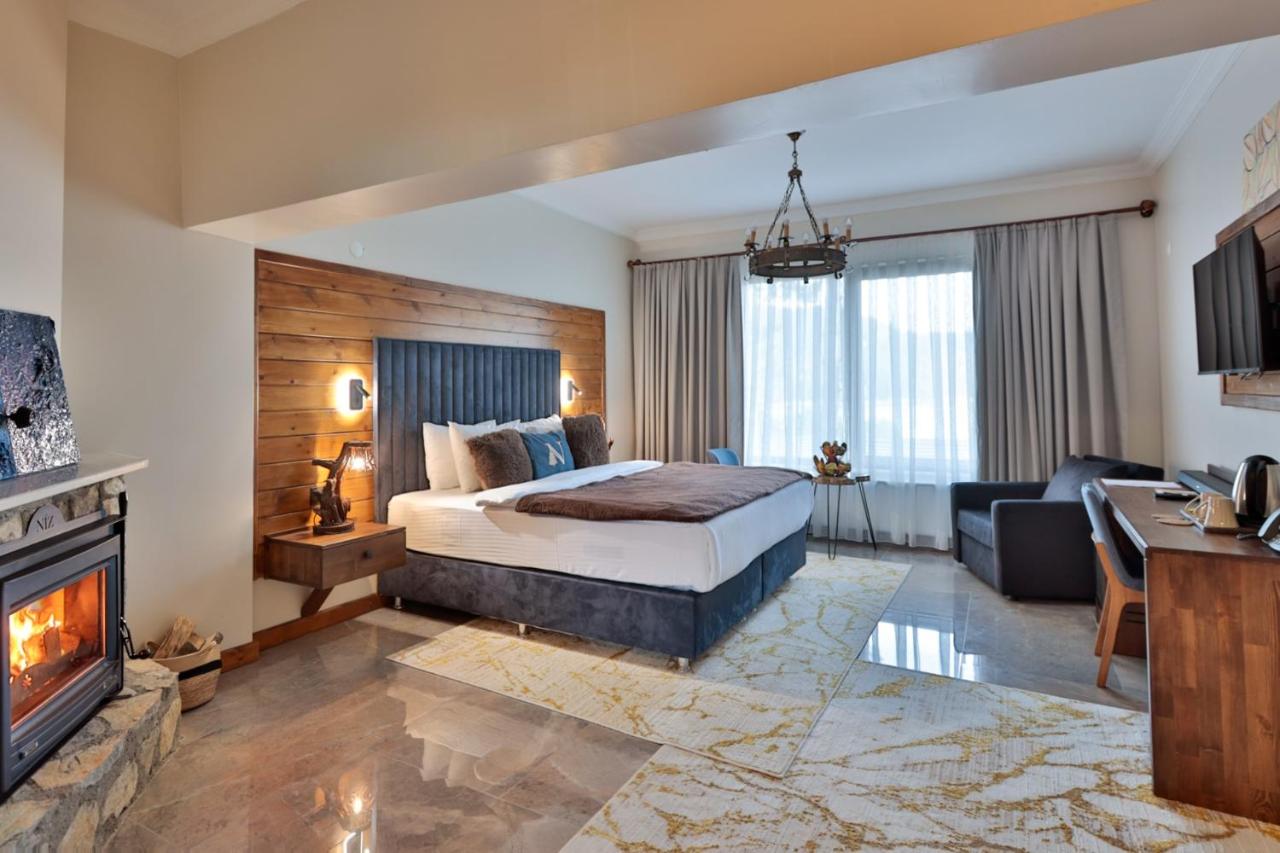 Quadruple Room with Lake View
