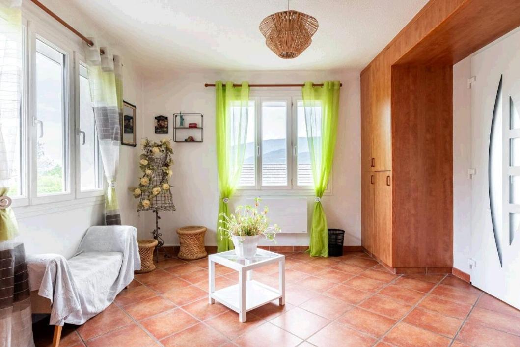 Jolie appart T4 La Zoune avec jardin 8 personnes - B&B