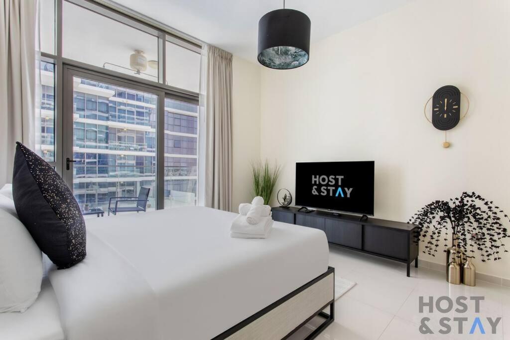 Cozy Studio at Loreto-Damac Hills - Host & Stay - B&B Dubai