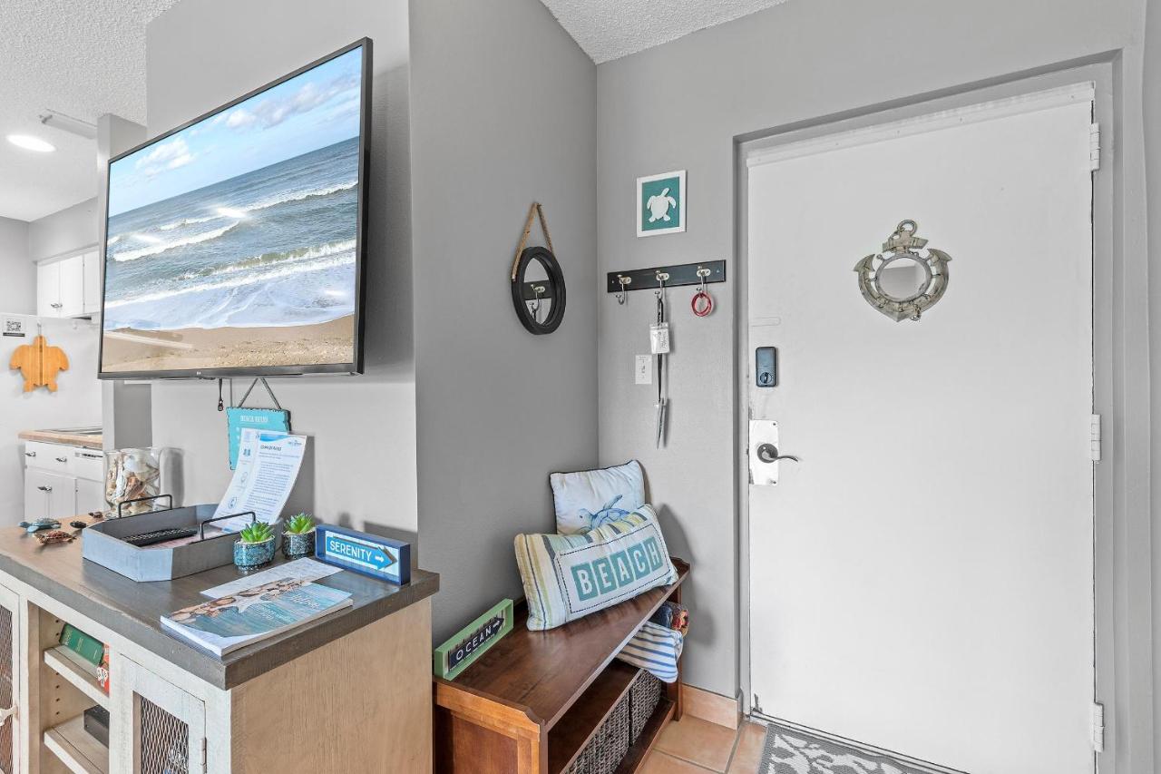 Colony Beach Club 210 - B&B