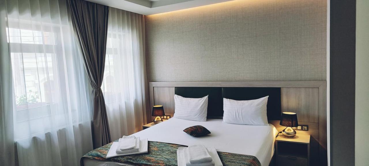 Chambre Double ou Lits Jumeaux avec Salle de Bains Privative