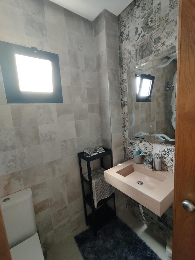 Appartement neuf a complex colina smir - Chambres d’hôtes Hay Saniat Torris