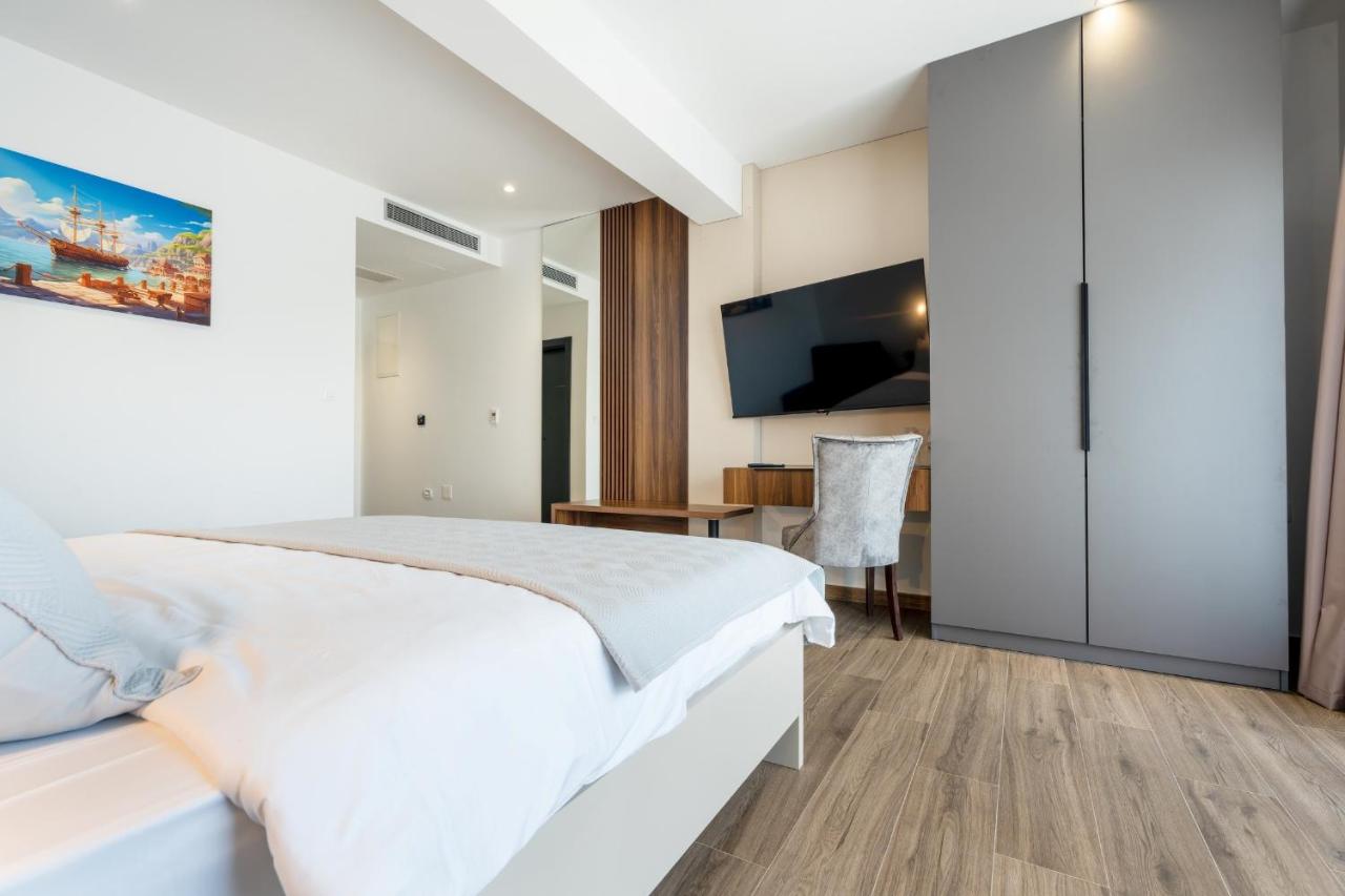 Superior Triple Room with Sea View