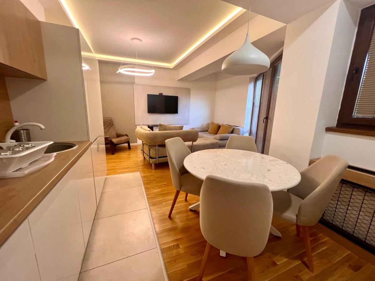 Superior Appartement met Balkon