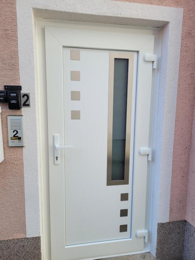 TWO Self-Check-In, 3km freeway, Free-Parking Playstation - B&B Wolfpassing an der Hochleithen