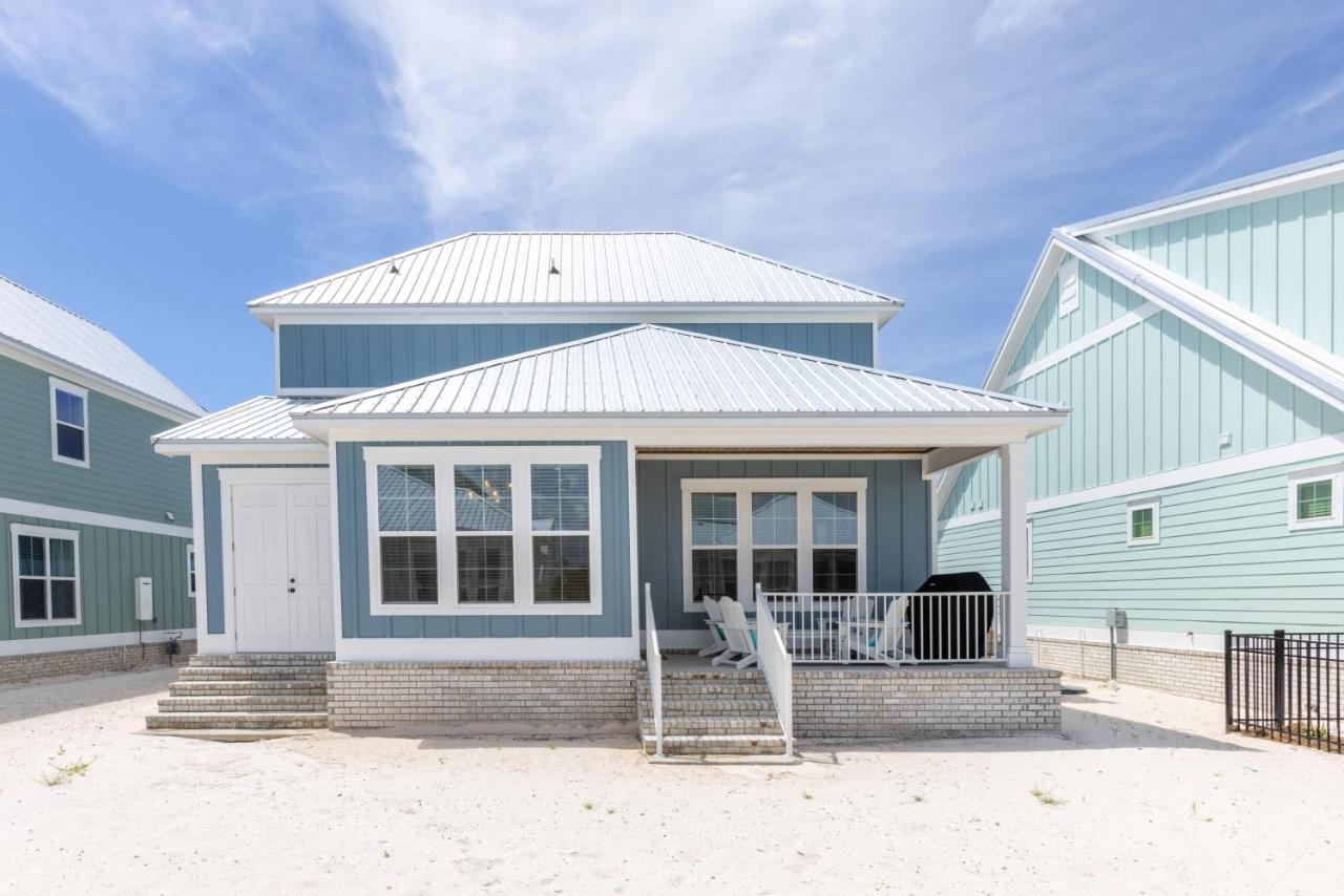 Blue Dolphin - B&B Orange Beach