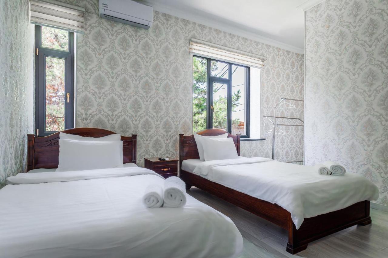 Twin Room with Bathroom