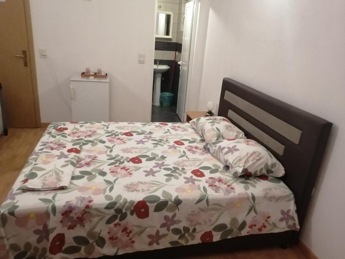 Camera Familiare con Bagno Privato