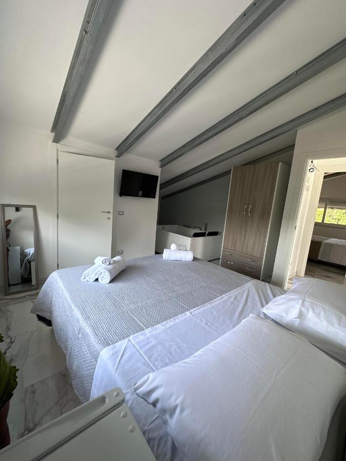 King Room with Spa Bath