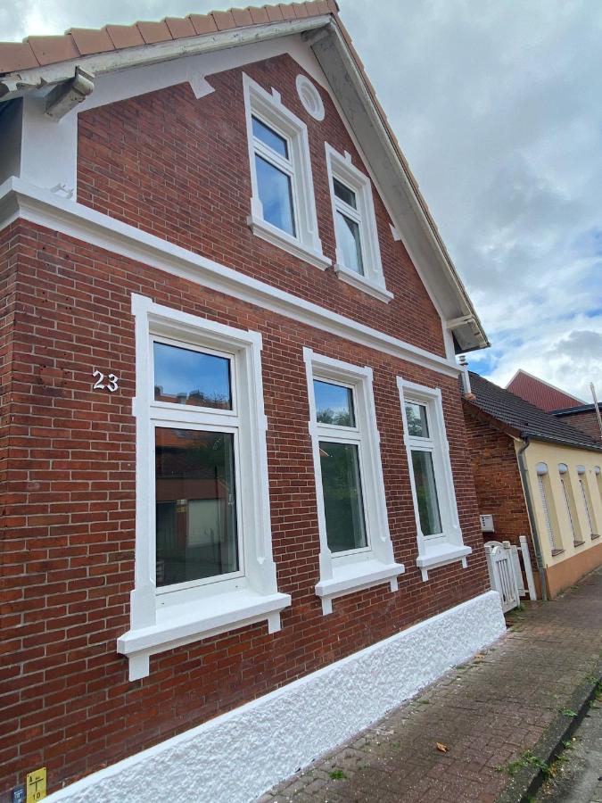 Haus Schönborn Norden - Wohnung Möwe - B&B Norden