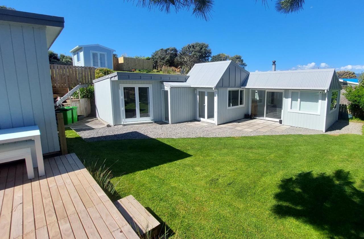 Otaki Beach House - B&B