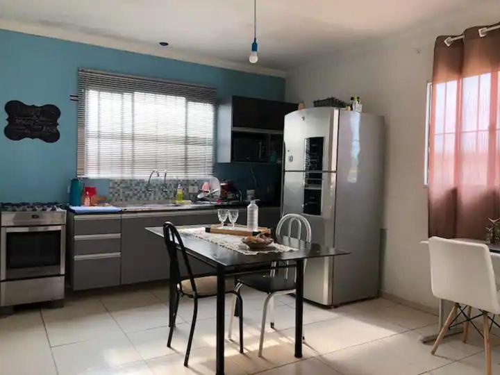 Recanto aconchegante a 8km da praia - Chambres d’hôtes Guarujá