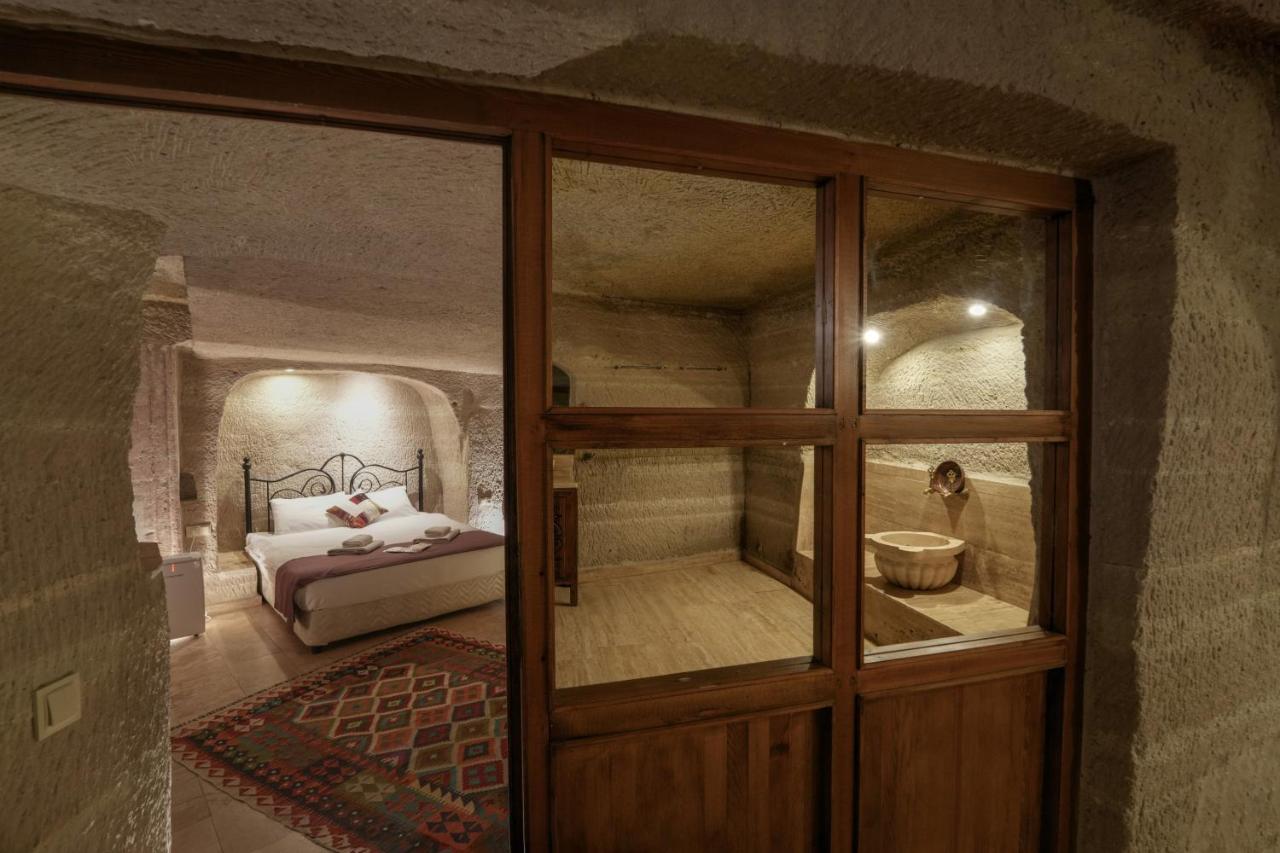 Suite Cave 