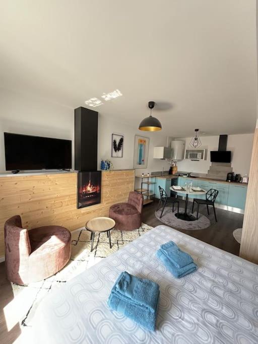 Roanne - Le T1 204 - Ferienwohnung