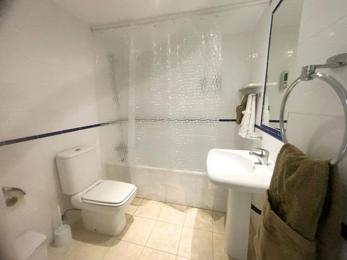 One-Bedroom Apartment with Pool View