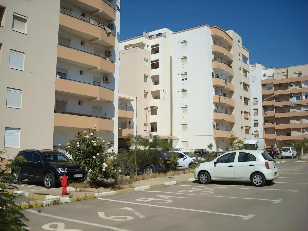 Triplex à Bou Ismaïl près de la plage - B&B