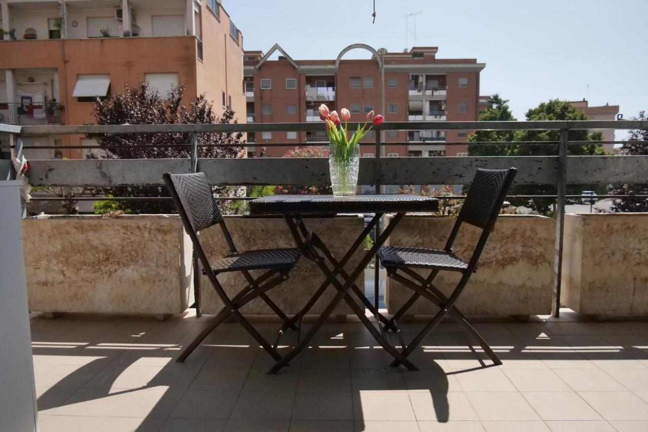 Vicino alla stazione dei treni, appartamento a 20 minuti da Roma con parcheggio - Ferienwohnung