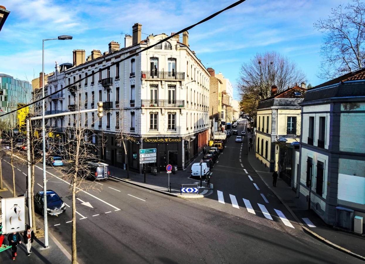 T2 Chic proche de la gare Châteaucreux - B&B