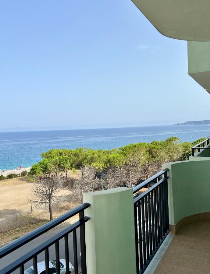 Milazzo Blu Fronte Spiaggia, Vista Eolie Verde - Ferienwohnung