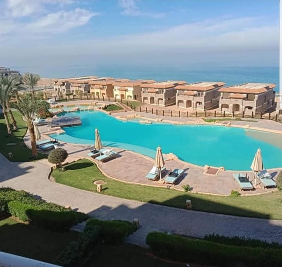 Telal Sokhna Villa first row families only Max 8 adults 4 kids - B&B