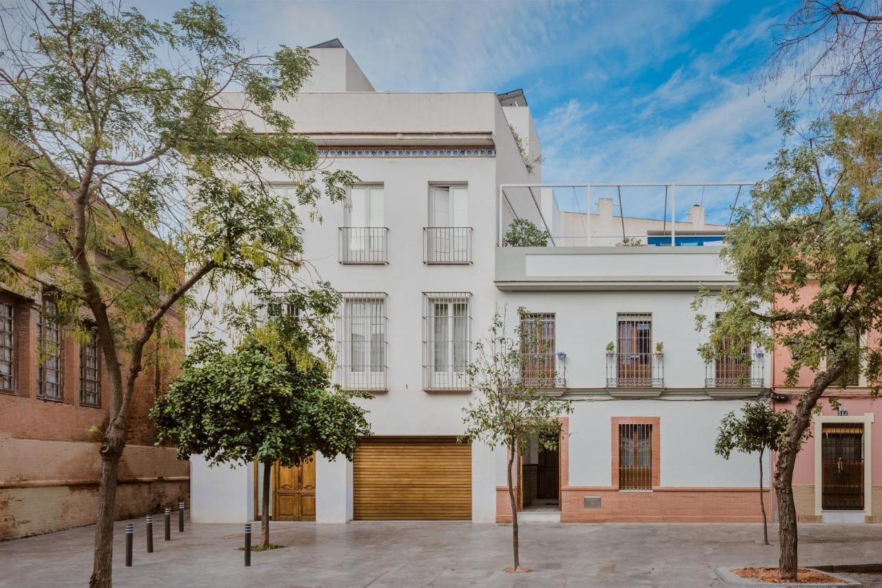 Casa Boutique San Bernardo, con jacuzzi y parking. - B&B Sevilla