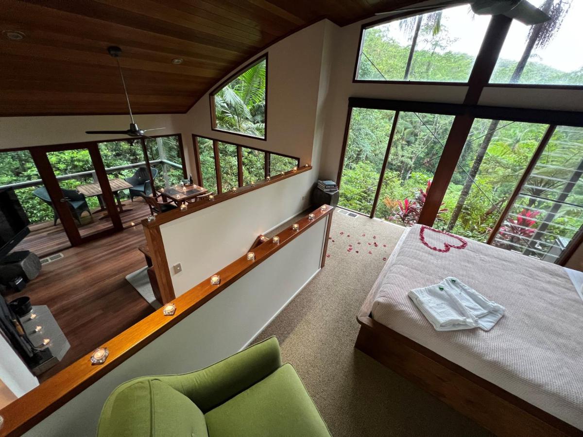 Bungalow with Rain Forest View
