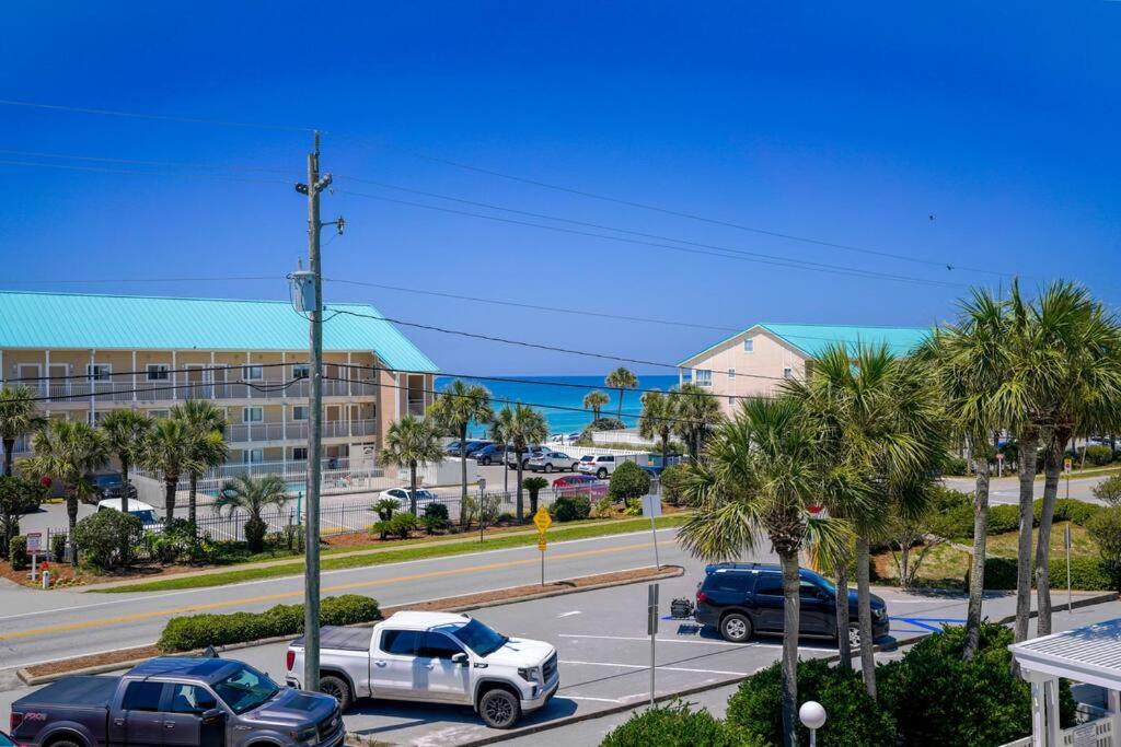 Gulf View, Easy Beach Access, Heated Pool, Hot Tub - B&B Destin