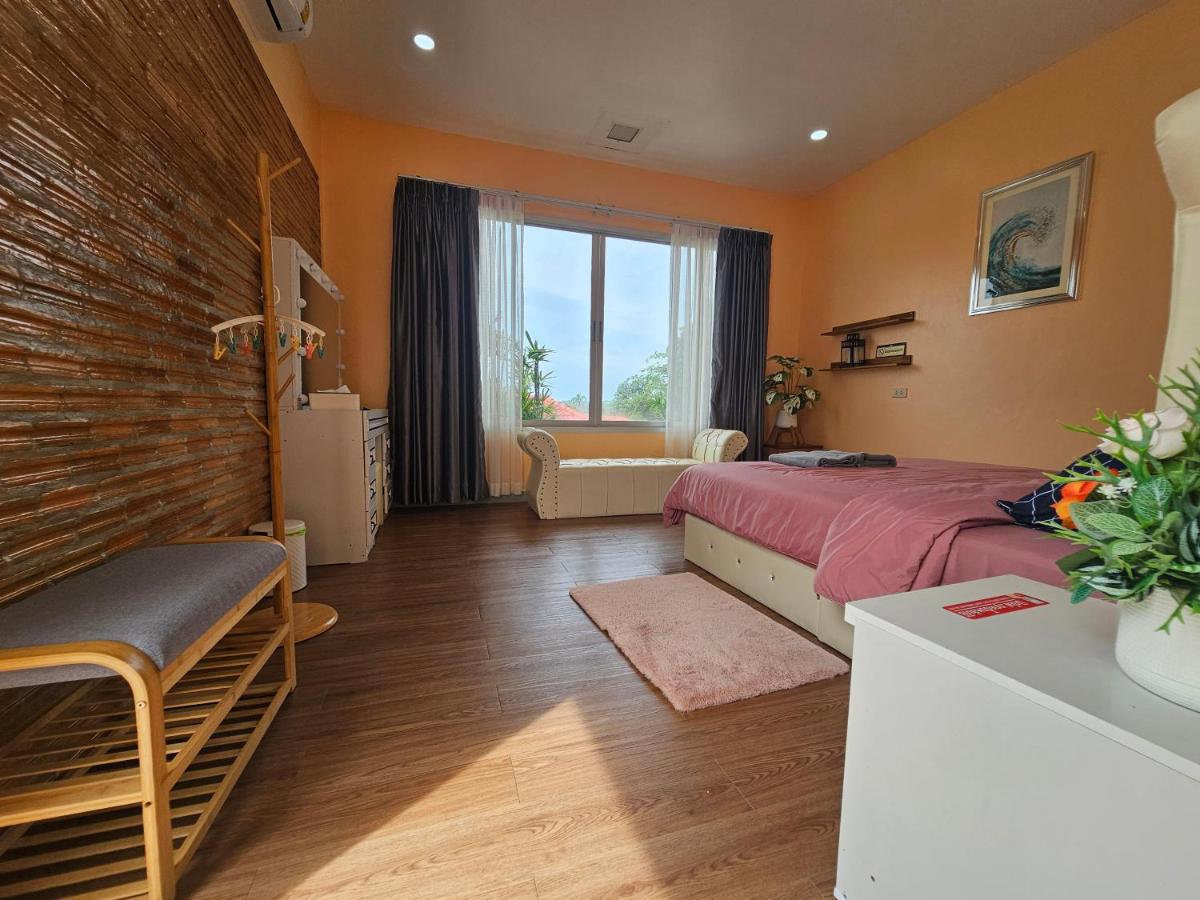 King Room with Mountain View