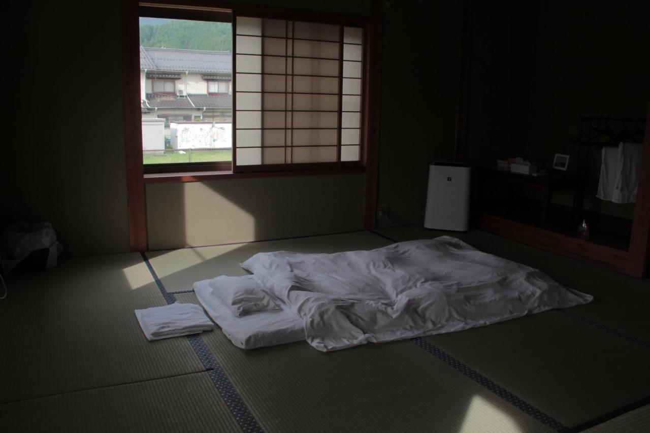 Japanese-Style Room