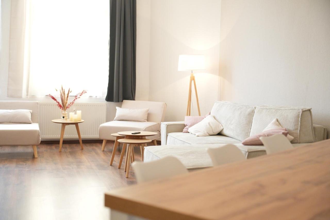 LeHaStays - Apartments Strubepark - B&B