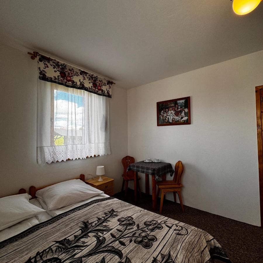 Driepersoonskamer met Eigen Badkamer