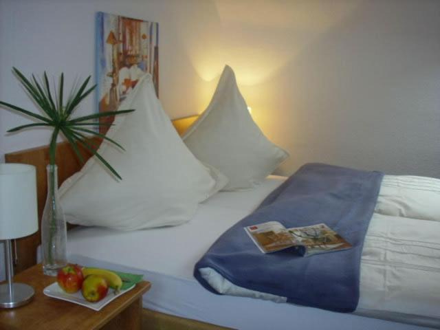B&B Willich - Hotel Garni Zentral - Bed and Breakfast Willich