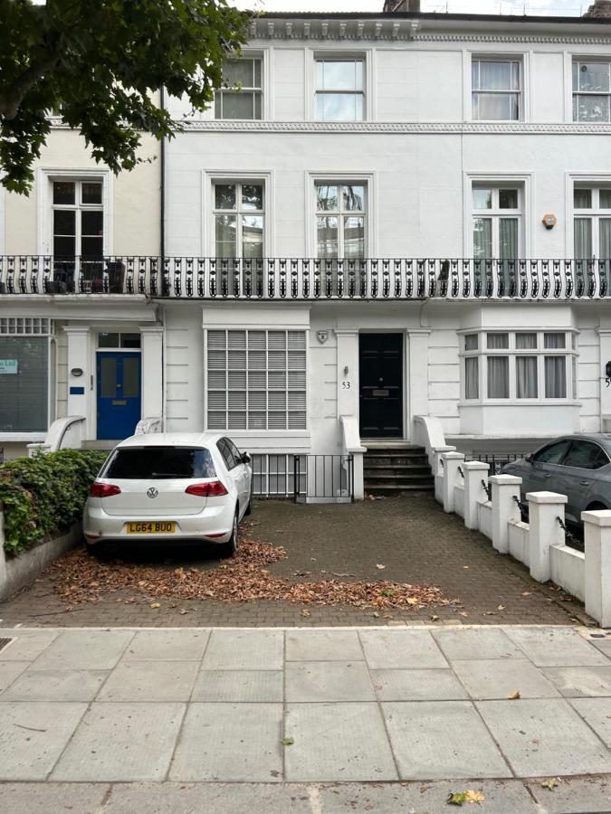 Number 53 - Stunning Maisonette with Parking in Kensington & Chelsea - Ferienwohnung
