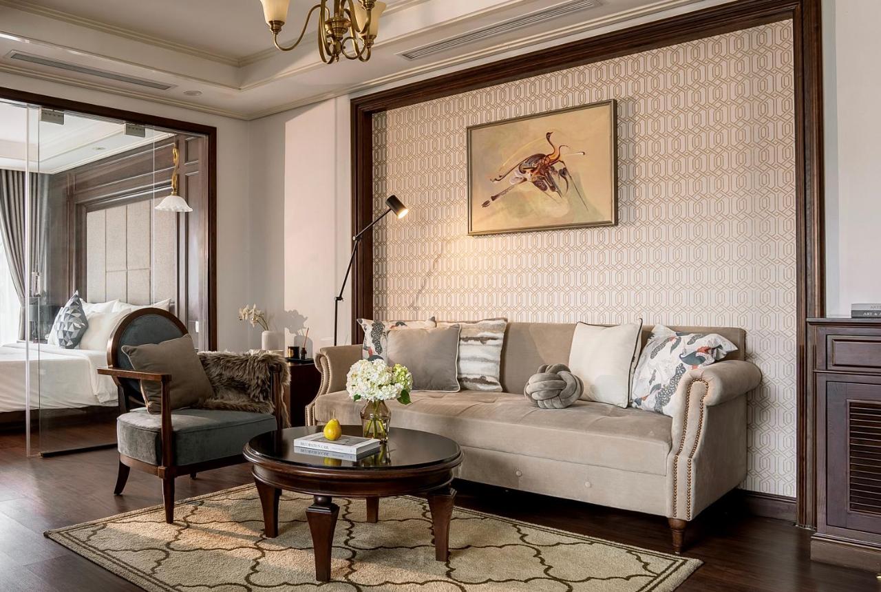 Apartment with City View