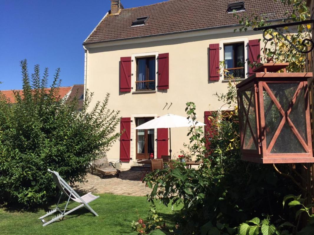 B&B Vigny - Gite Les Volets Rouges - Bed and Breakfast Vigny