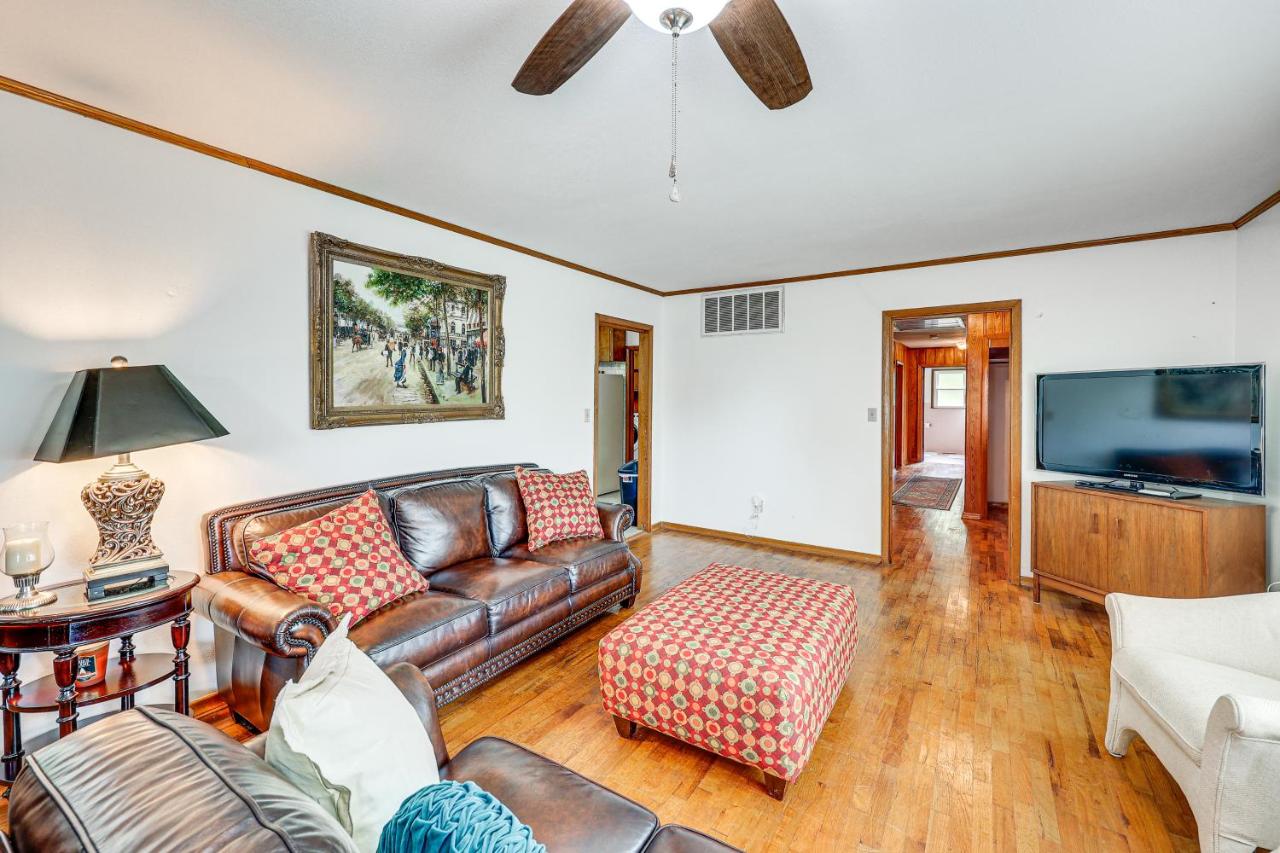 Mt Ida Home w/ Patio: 11 Mi to Lake Ouachita! - B&B Mount Ida