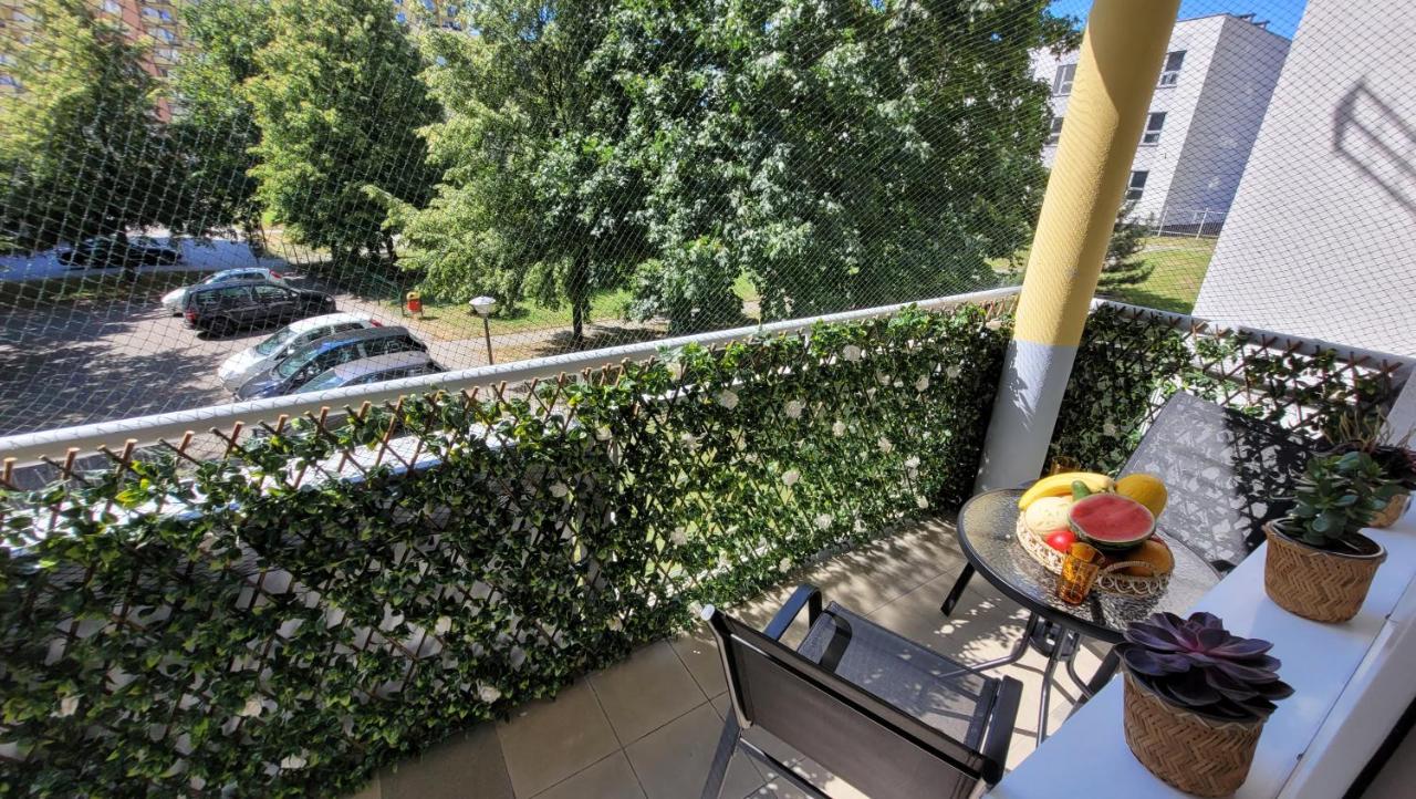 Trzypokojowy apartament z parkingiem - B&B