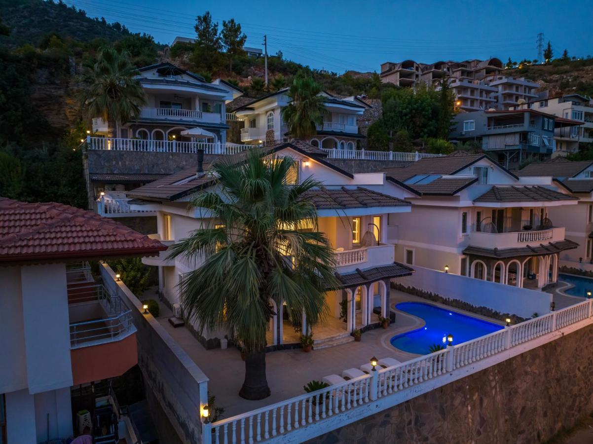 Villa mit einzigartigem Ausblick - B&B